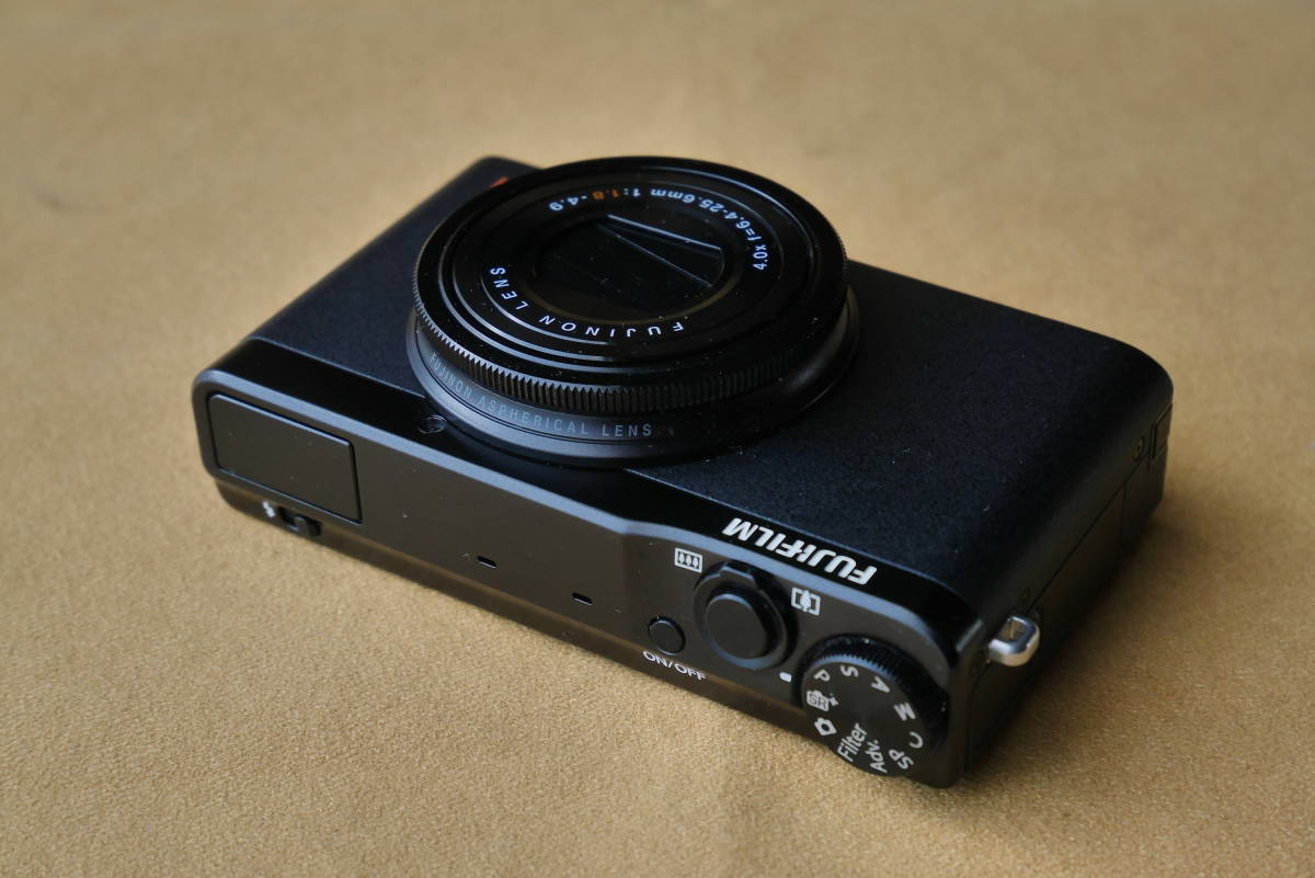 XQ1 FUJIFILM - ブラック 富士フイルム [ブラック] レビュー評価・評判 