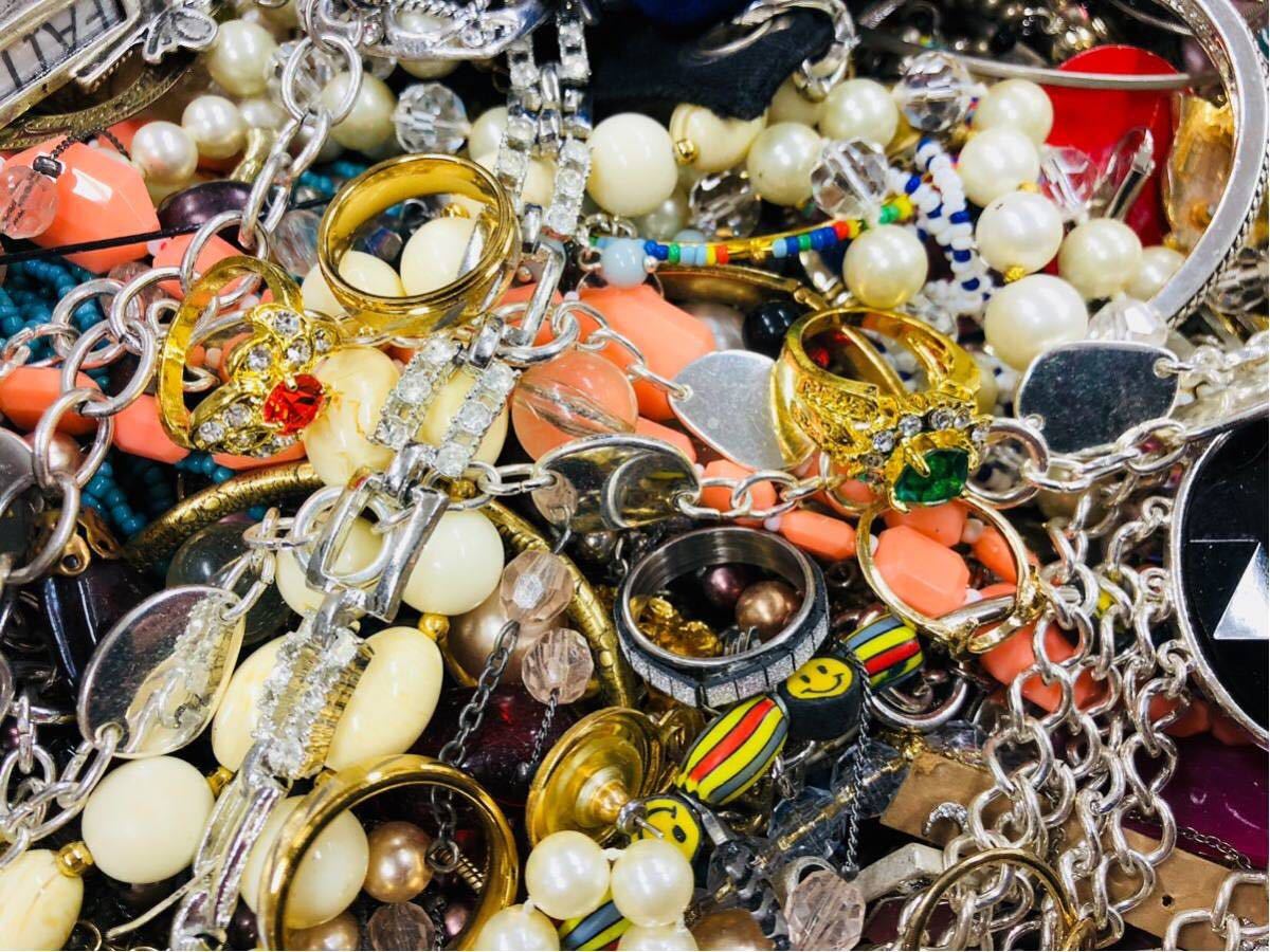 約1kg】アクセサリー まとめ売り 大量セット ネックレス イヤリング 