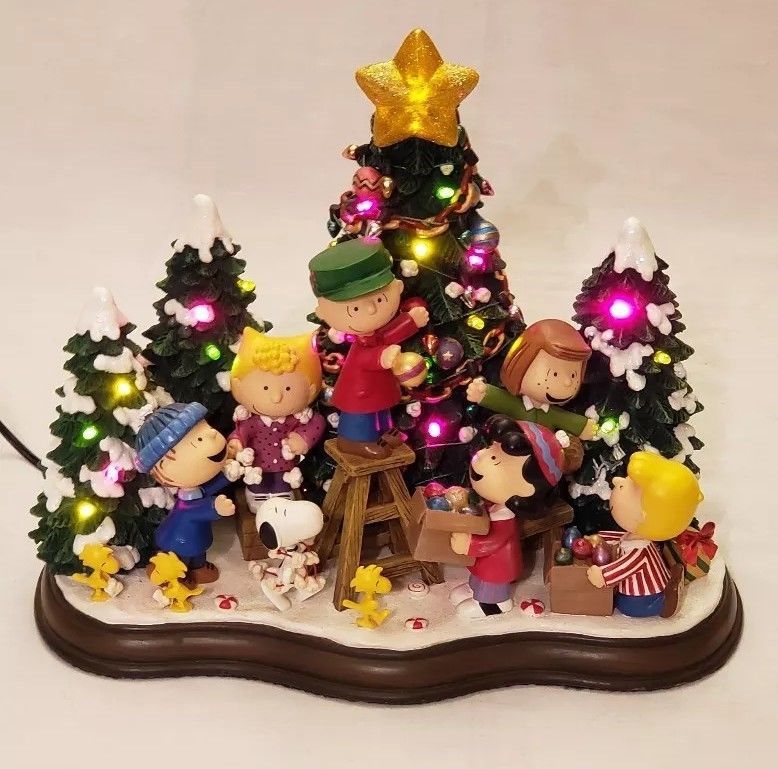 ダンバリーミント ピーナッツ クリスマスタイム ライトアップ
