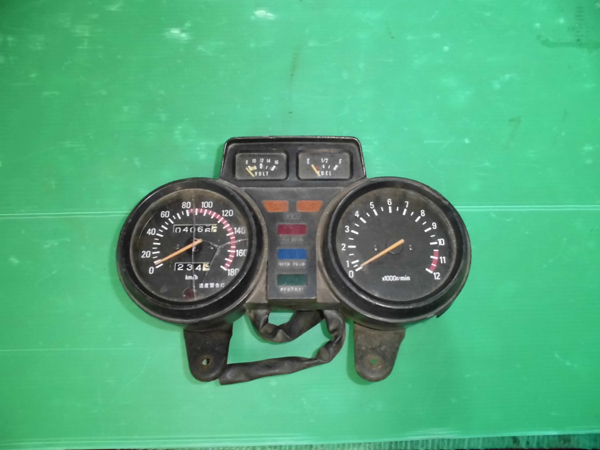 XJ400 スピードメーター タコメーター ☆破損あり ジャンク品 - ☆リ