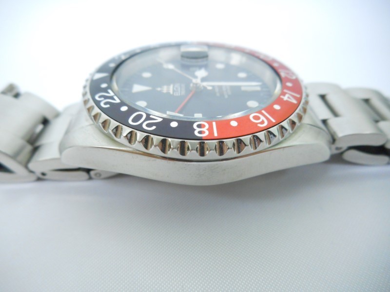エルジン ELGIN TREASURE メンズクォーツ 黒文字盤 腕時計 FK-1028-LI 