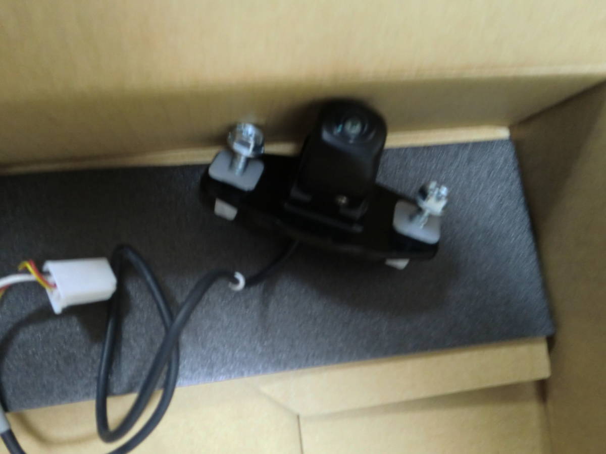 トヨタ 新品未使用 バックガイドモニター ZRR70 08634-28042 アップガレージ M12251トヨタ純正バックカメラマルチ08634-28210ヴォクシー・ノア・エスクアイヤ80/85中古美品