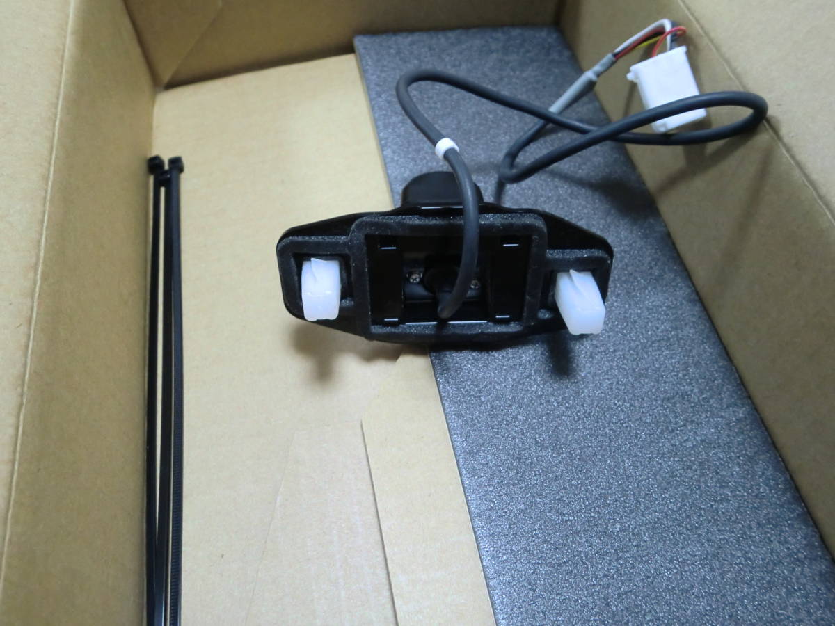 トヨタ 新品未使用 バックガイドモニター ZRR70 08634-28042 アップガレージ M12251トヨタ純正バックカメラマルチ08634-28210ヴォクシー・ノア・エスクアイヤ80/85中古美品