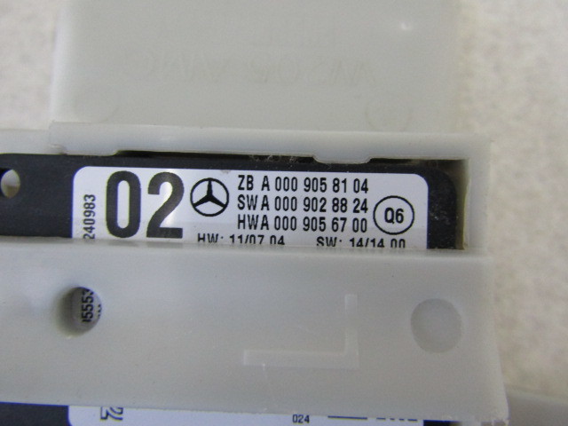度あり眼鏡　-5.5 送料安 ベンツ 純正 レーダーセンサー ブラインドソナー A0009058104