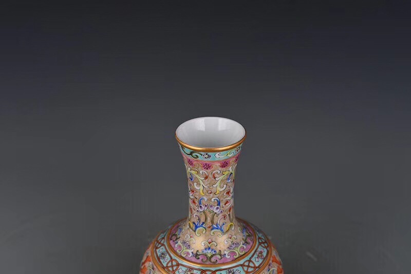 古董店旧蔵・古陶瓷器・琺琅彩連年有餘雙耳花瓶・乾隆年款』極細工・古