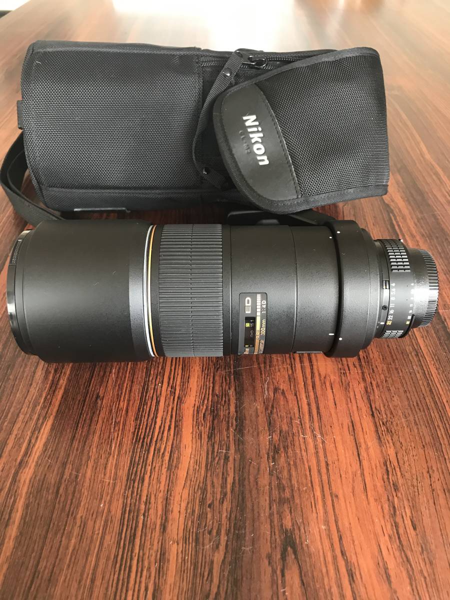 NIKON AF-S NIKKOR 300mm 1:4D ケースつき