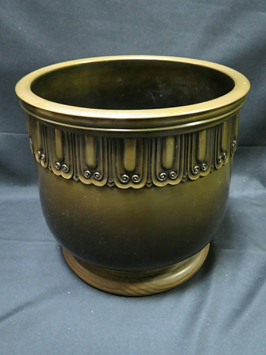 銅寵造】 浮紋 宣徳銅 火鉢 在銘 一双 桐合箱 総