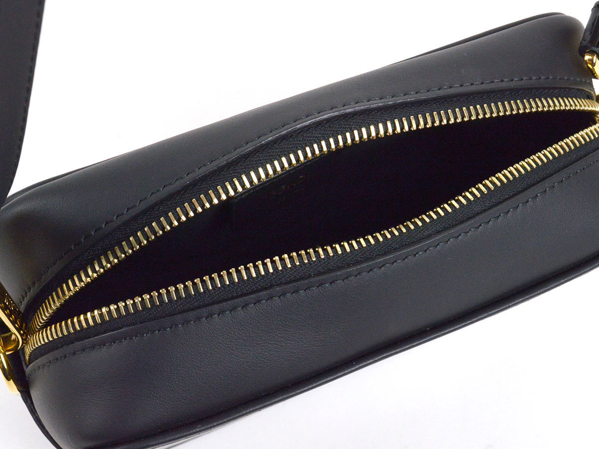 在庫価格 69590□美品 FENDI フェンディ/ ミニフェンディキャム 