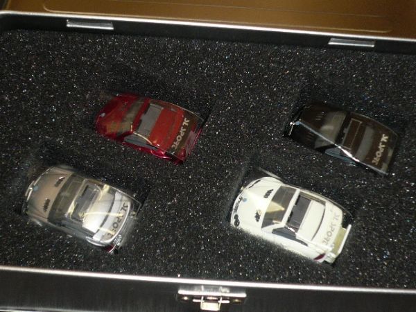 オートワールド1/18 ピアレスマスター 8 セダン 1931 【公式通販】