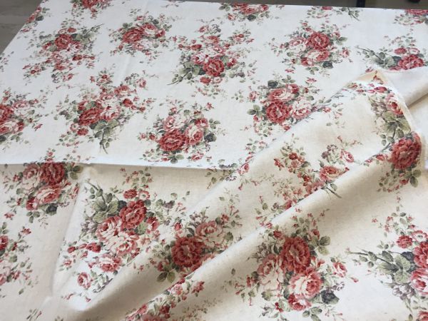 布世界MD150★　２ｍ　アンティークレトロフラワー　赤　綿麻キャンバス　手芸　生地_9