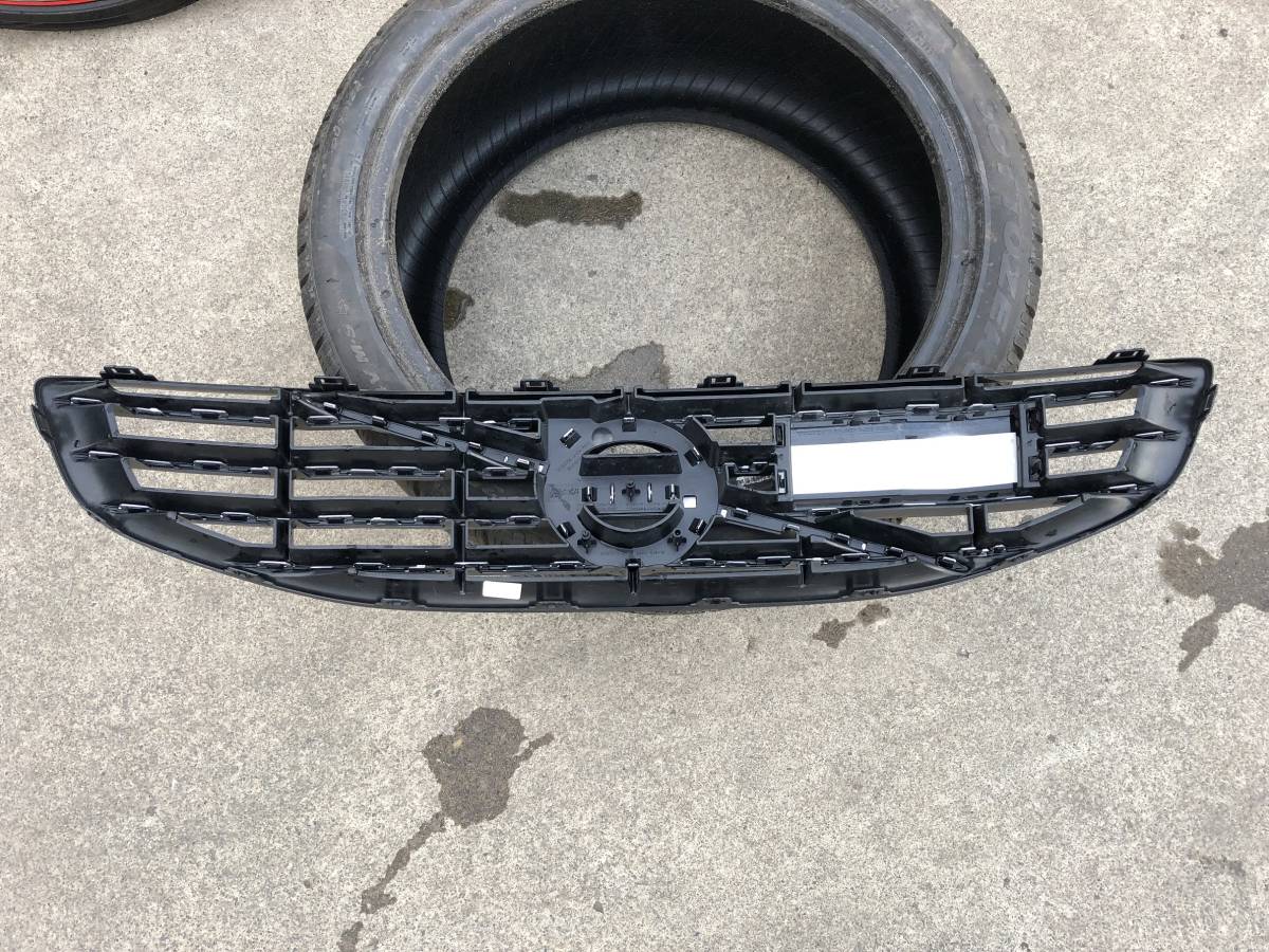 ぐりるページ ボルボ VOLVO V60 FB フロントグリル Front Grill SH2377xxx