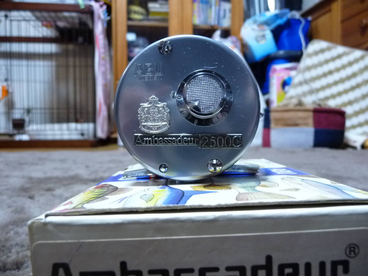 old ABU アンバサダー 2500c ブロンズプレート スポーツ、レジャー