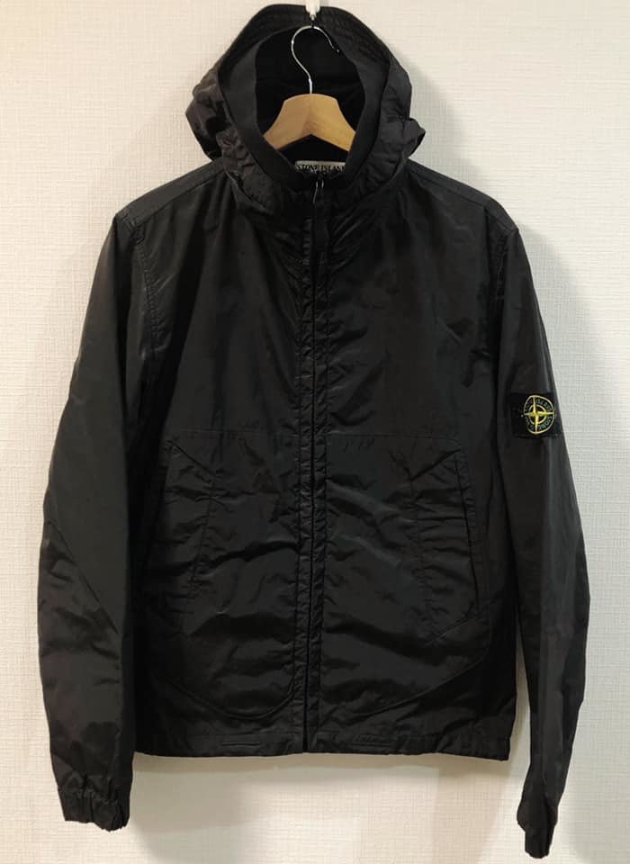 STONE ISLAND ナイロン パーカー 黒 サイズM ストーンアイランド 