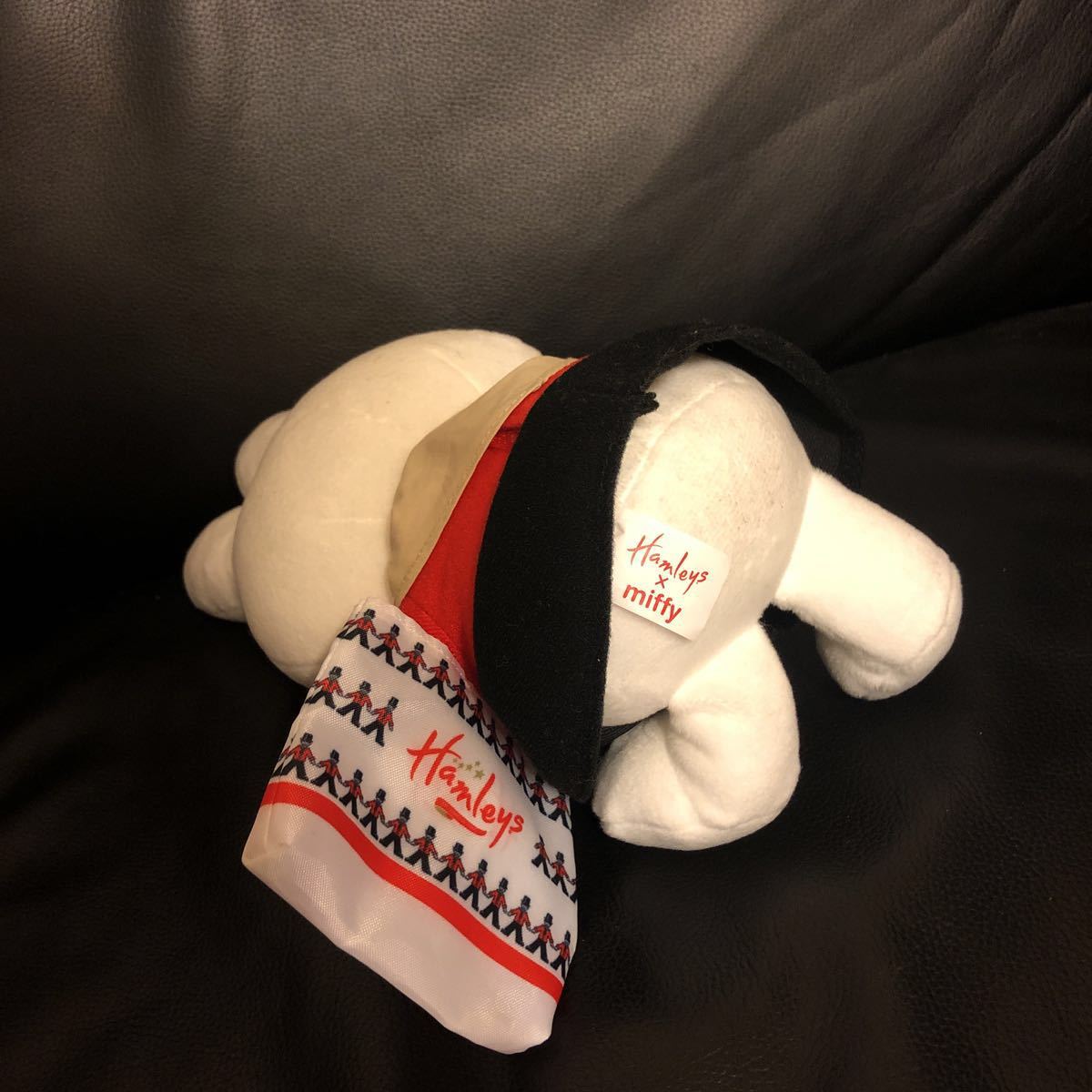 ミッフィー ハムリーズ 限定 ぬいぐるみ Hamleys miffy ぬいぐるみ