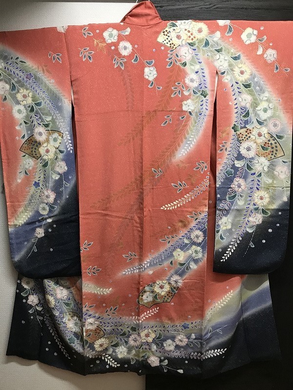 HOT，100%新品 着物 高級 辻が花 正絹振袖 縮緬柿色藍色地扇花文様 おしゃれ襟朱色襦袢付 袷(振袖)｜売買されたオークション情報、yahooの商品情報をアーカイブ公開 - オークファン 振袖