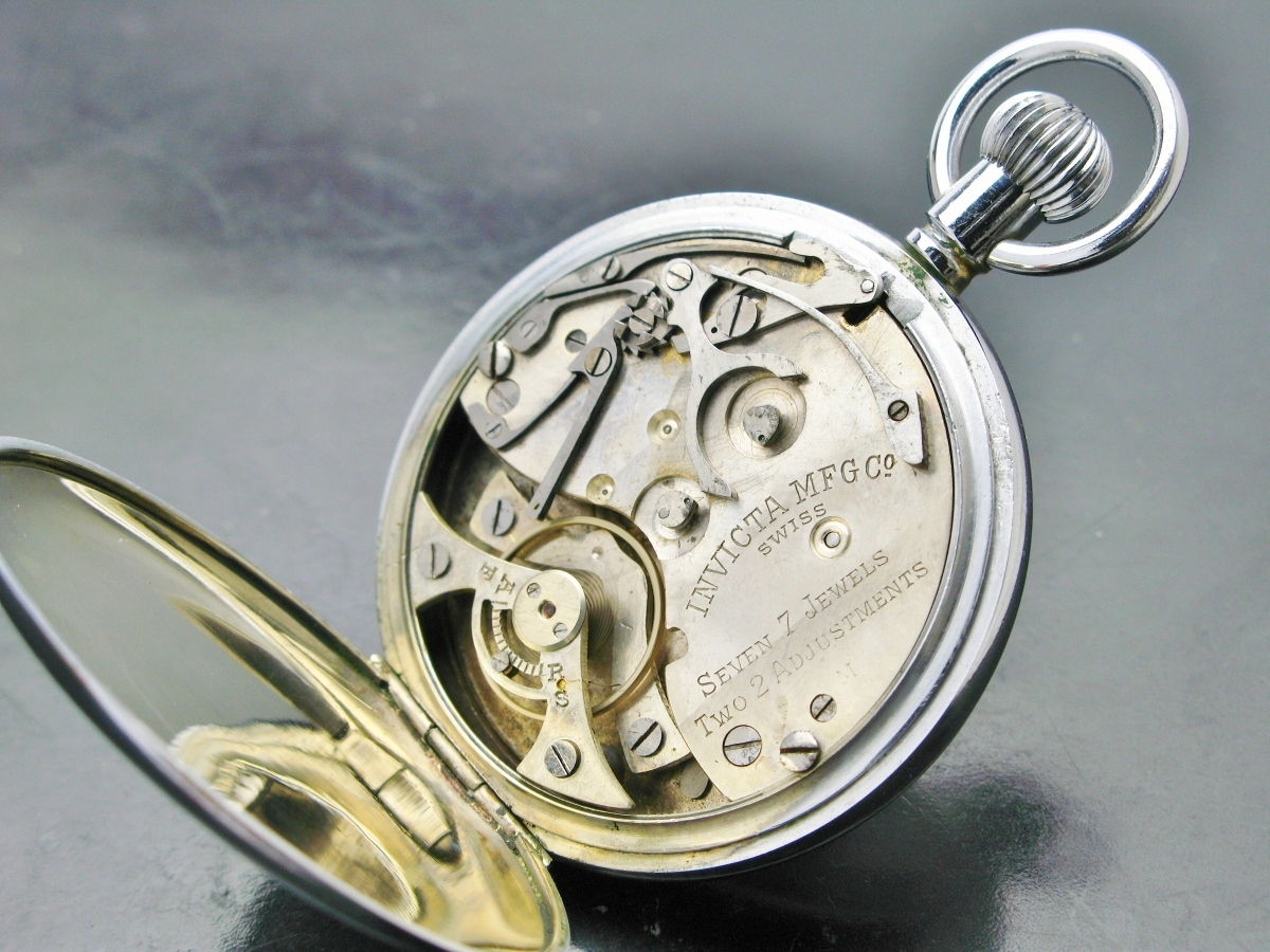 スイスブヘラ社 アンティーク懐中時計 手巻き式 INVICTA 1900-1930年頃