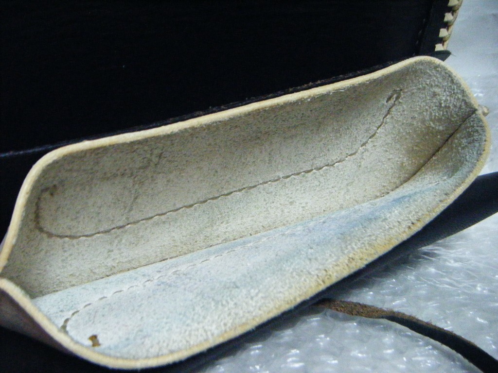 □ラッキージョン 『シルバースターコンチョ ロングウォレット長財布