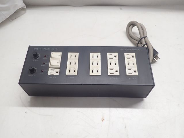 CSE ZERO 電源タップ SWITCH SAFETY SS-150 SS ZERO-SWITCH SS150 完動
