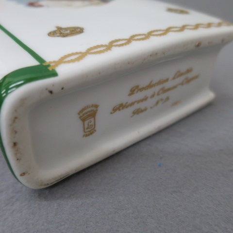 1A92☆カミュ ナポレオン ブック型陶器ボトル 白 替栓付 4/23☆A