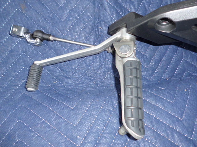 ★ KAWASAKI カワサキ ゼファー1100 純正 ステップ ペダル 左右セット ★_10