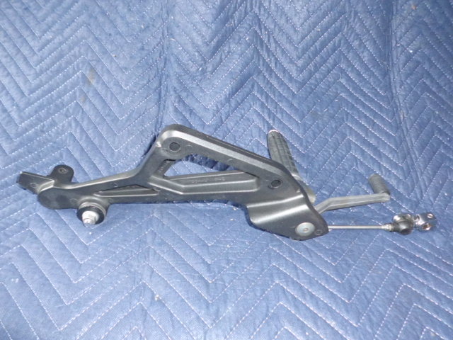 ★ KAWASAKI カワサキ ゼファー1100 純正 ステップ ペダル 左右セット ★_3