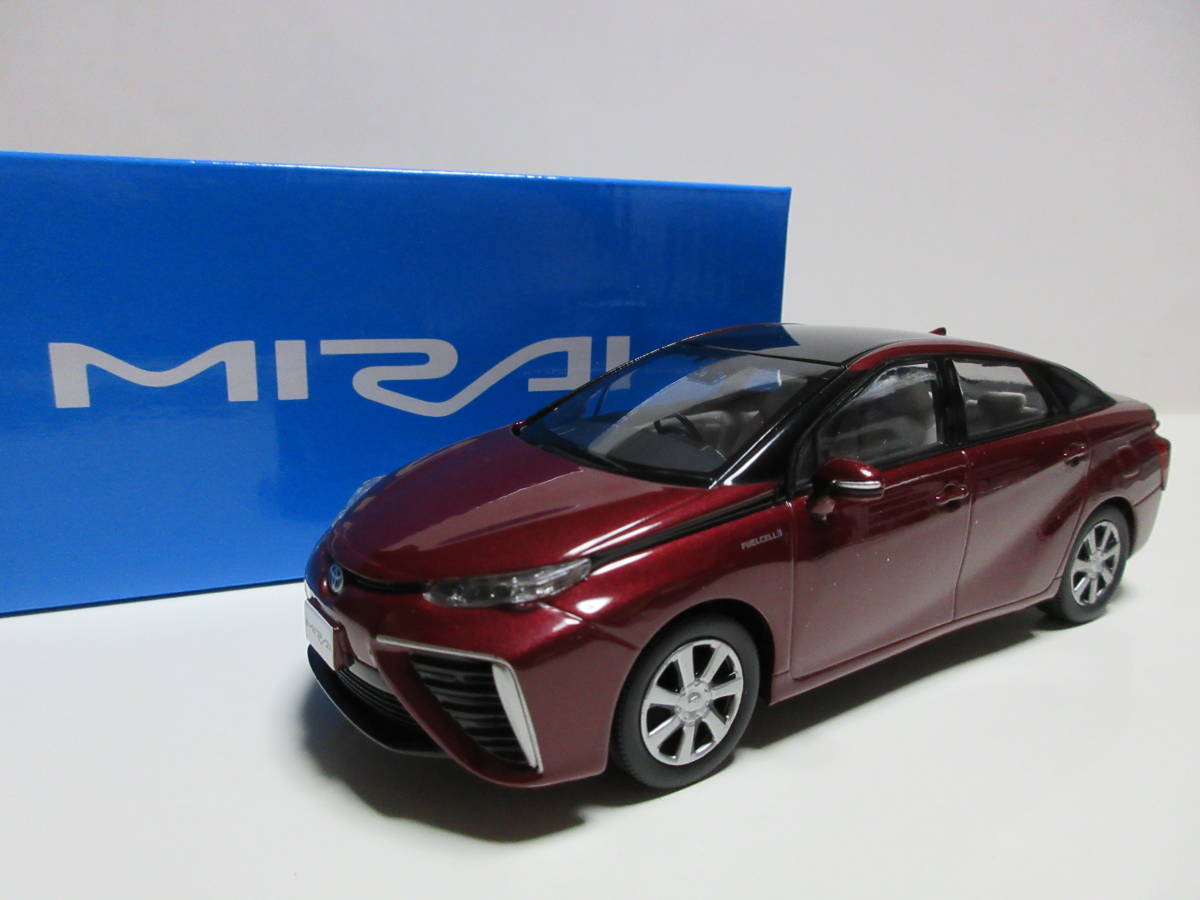 MIRAI 1⁄30 カラーサンプル ミライ トヨタ ミニカー 非売品 : 0 色見本