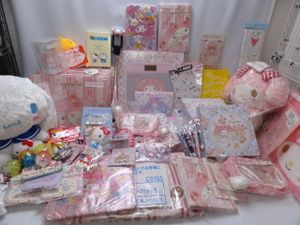マイメロディ ぬいぐるみのYahoo!オークション(旧ヤフオク!)の相場 
