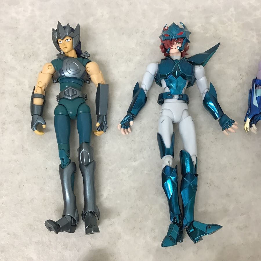聖闘士星矢　聖闘士聖衣大系　デルタローブ　フィギア 聖闘士星矢 聖衣大系 デルタローブ 聖闘士星矢 聖闘士聖衣