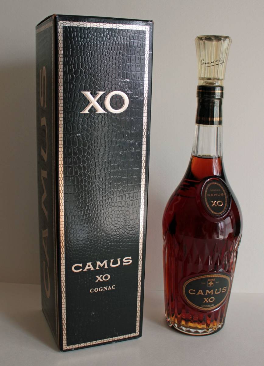 カミュ CAMUS コニャック XO ロングボトル 700ml/古酒/未開栓/箱傷あり