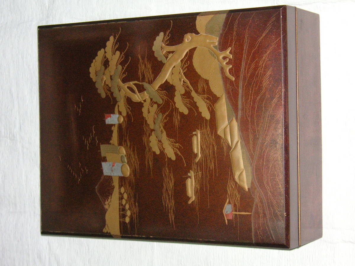 輪島塗 | △14Z263△木製漆器・扇絵松図翔鶴等蒔絵付銀縁盆2点・書状箱 
