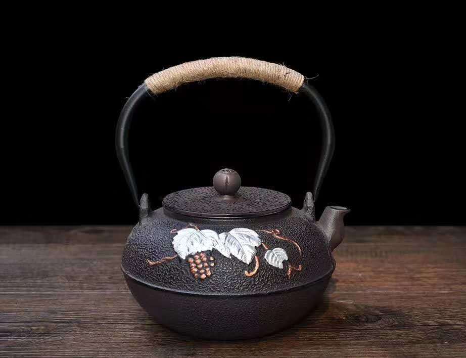 正規品，爆買い 大珍品 稀少 鉄製 ブドウの紋 茶壺 酒壺 急須 茶道具 置物 賞物(鉄瓶)｜売買されたオークション情報、yahooの商品情報をアーカイブ公開 - オークファン 鉄瓶