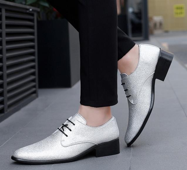 美品登場☆ れる☆ビジネスシューズ とがった靴 紳士靴 牛革靴 ホワイト/白 o90011