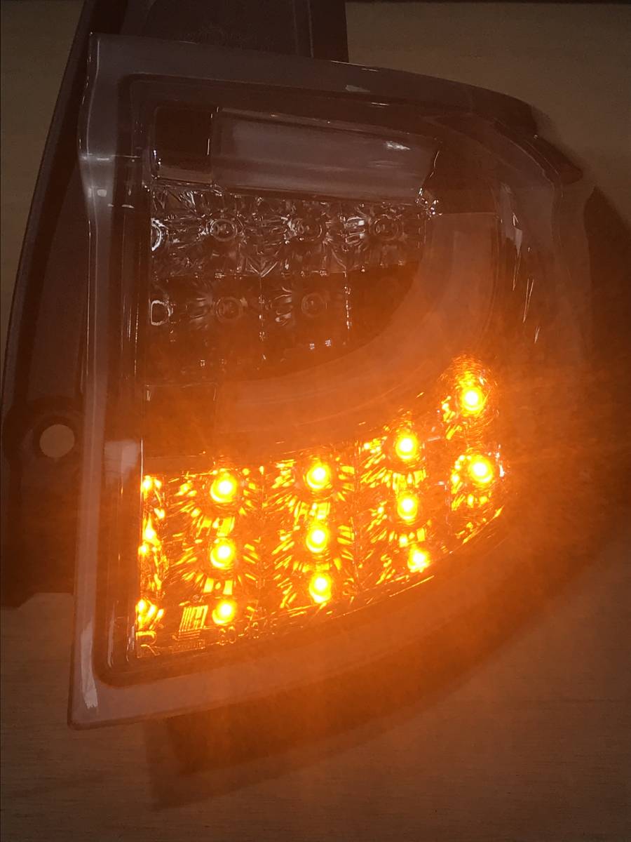 VALENTI(ヴァレンティ) Onlineショップ通販auto-ACP エスティマ ジュエル ヴァレンティ 新車 単品①送料無料 エスティマ前期中期 Valenti ヴァレンティ バレンティ ジュエルLEDテールランプ 点灯確認済み バラ売り右外側のみ