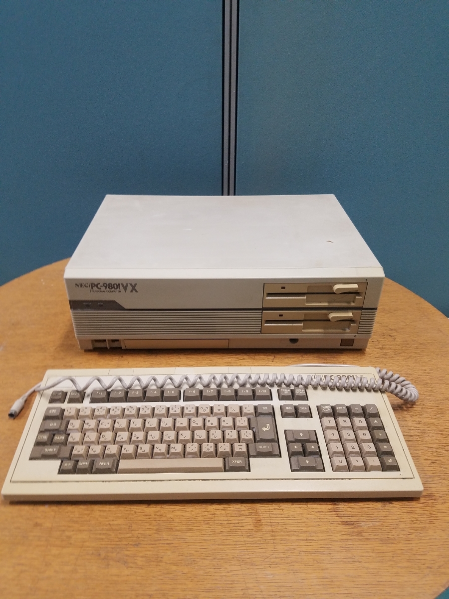 NEC PC-9801 BA3 ジャンク品 NEC PC-9801VX 通電OK キーボード付 NEC PC98 通電確認 ジャンク扱品