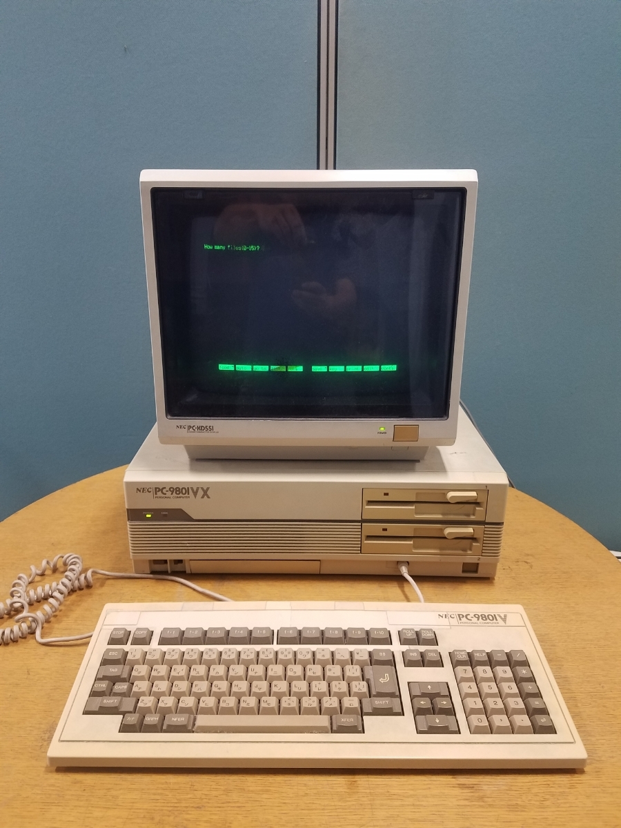 NEC PC-9801VX 通電OK キーボード付 NEC PC98 通電確認 ジャンク扱品