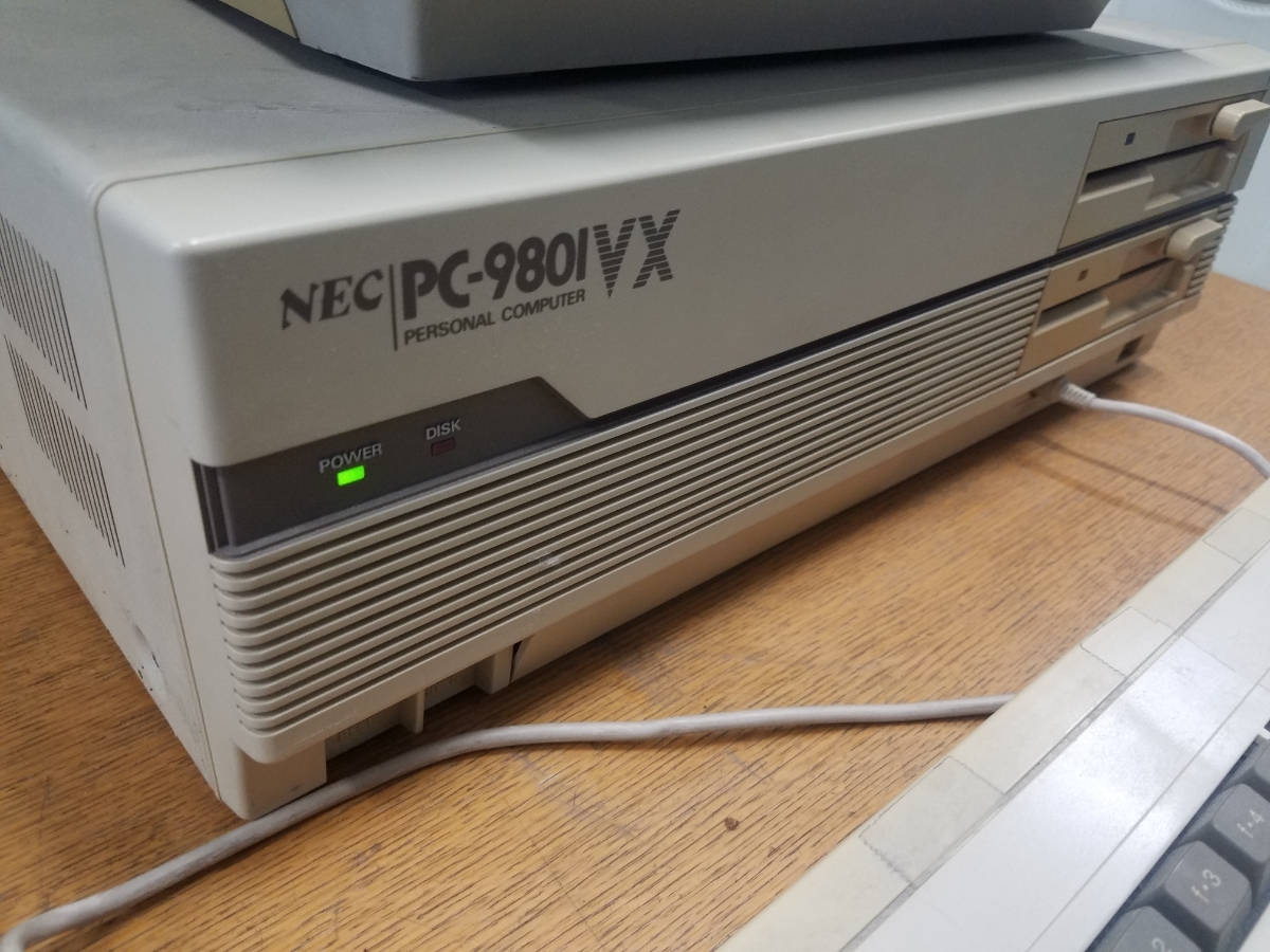 NEC PC-9801VX 通電OK キーボード付 NEC PC98 通電確認 ジャンク扱品