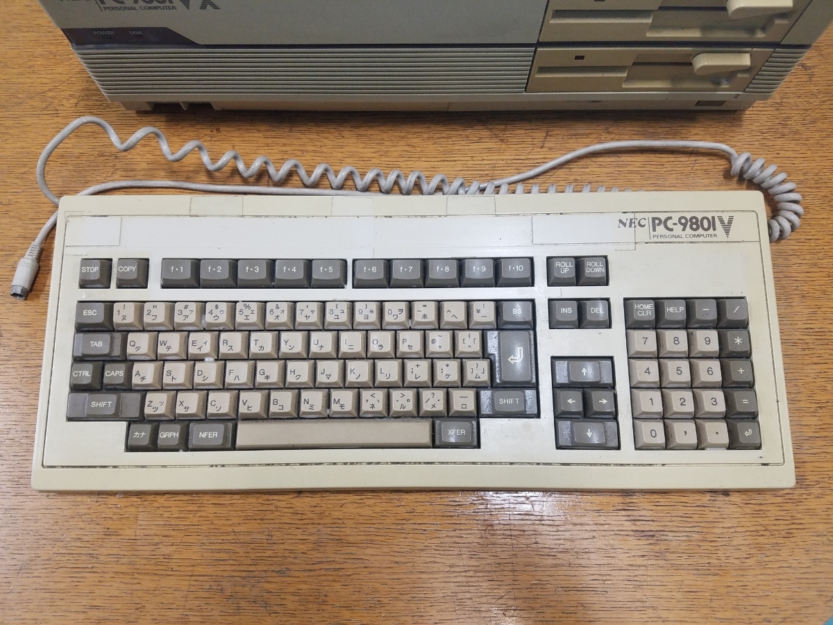 NEC PC-9801VX 通電OK キーボード付 NEC PC98 通電確認 ジャンク扱品