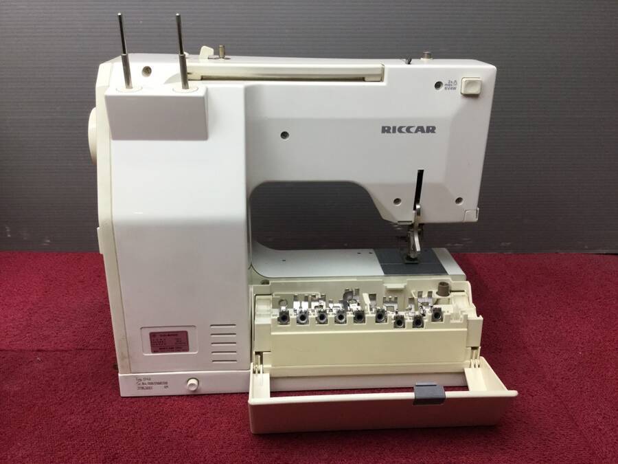 現状品 RICCAR 1240 Holidaynu ミシン*ジャンク品 RICCAR 現状品 RICCAR 1240 Holidaynu ミシン*ジャンク品 RICCAR