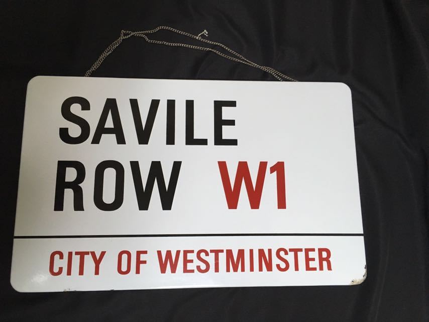 【SAVILE ROW プレート ブリキ看板】 標識 英国 イギリス ロンドン サビルロウ 紳士服 スーツ テーラー ビスポーク オーダースーツ 洋服 