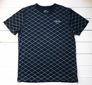 Gyakusou TシャツのYahoo!オークション(旧ヤフオク!)の相場・価格を