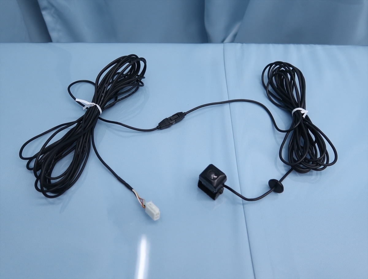 トヨタ 純正 バックカメラ 中古 （管理：0804-36) （バックモニタ）
