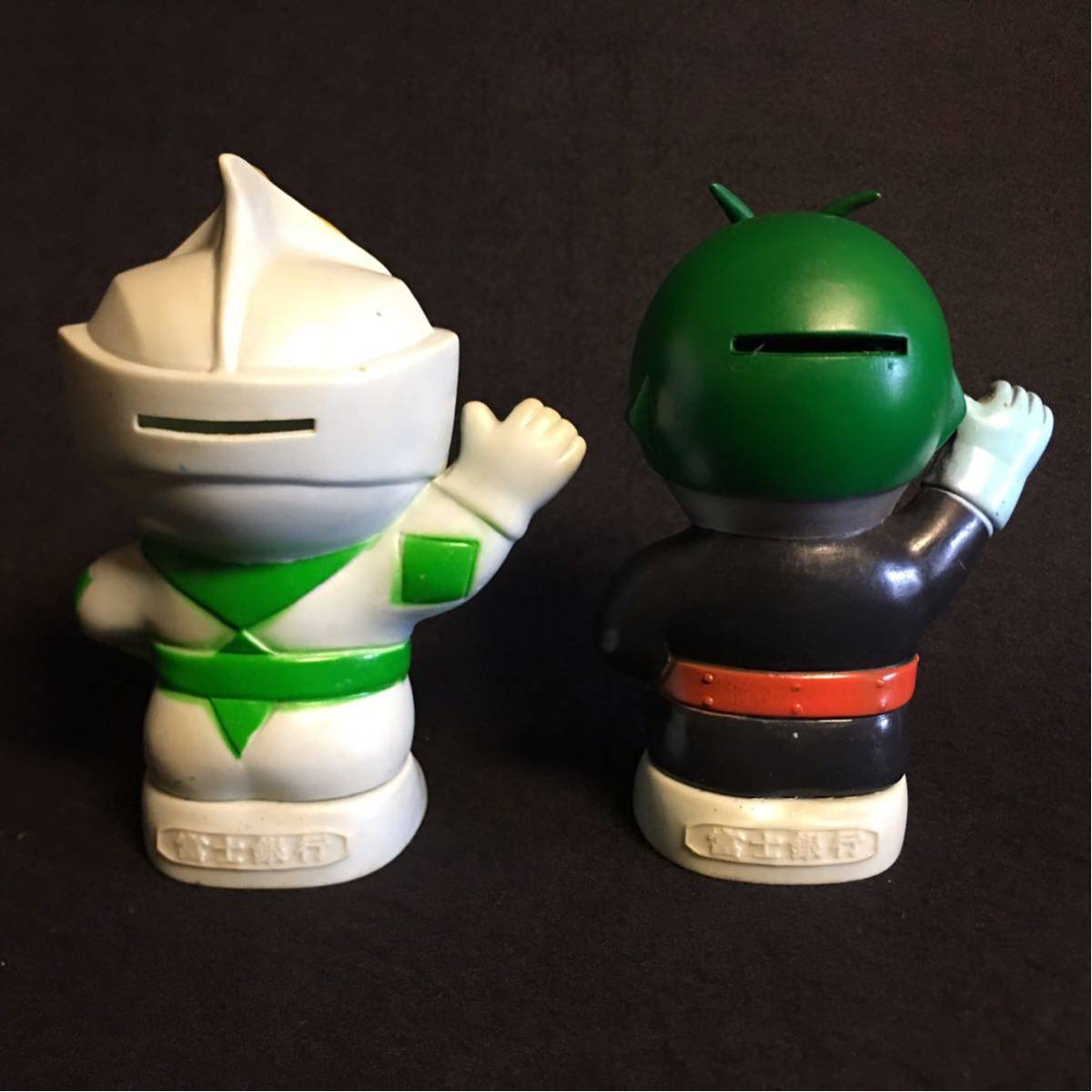 富士銀行 貯金箱 昭和レトロ ミラーマン ソフビ 仮面ライダー 当時物