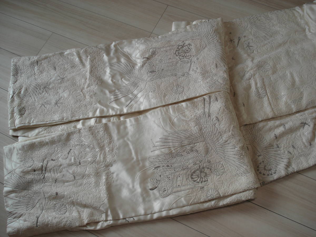 刺繍衿で和装をもっとおしゃれに自分らしく 和装～白無垢・色打掛新作 