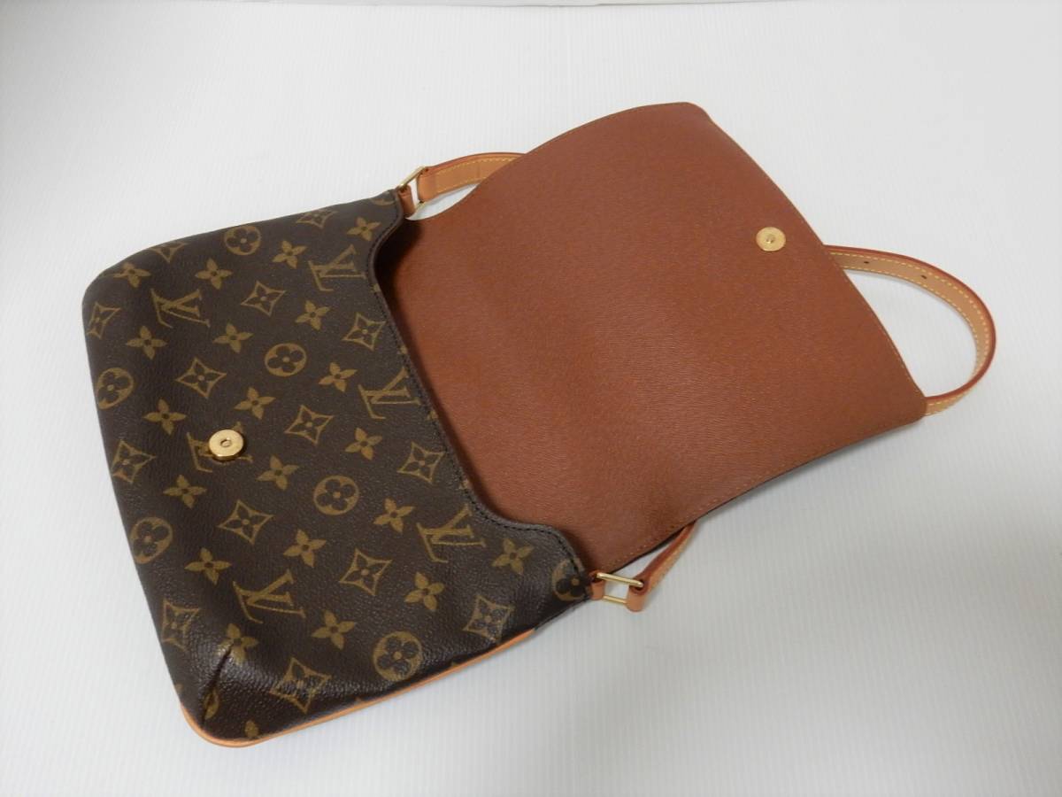 ルイ・ヴィトン LOUIS VUITTON モノグラム ミュゼットタンゴ ショート 