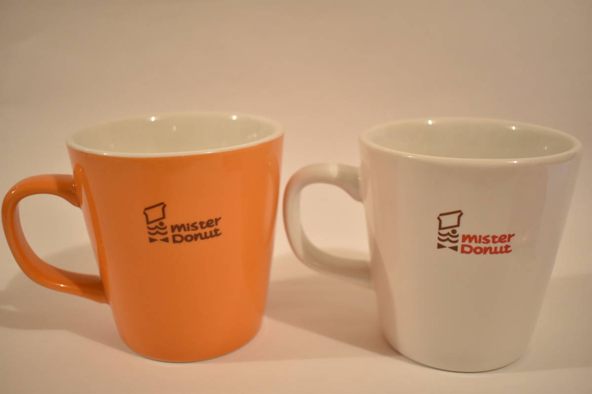 ミスタードーナツ マグカップ 2個セット オレンジ ホワイト 陶器 食器 コップ コーヒーカップ レトロ ミスド 非売品 陶磁製 売買されたオークション情報 Yahooの商品情報をアーカイブ公開 オークファン Aucfan Com