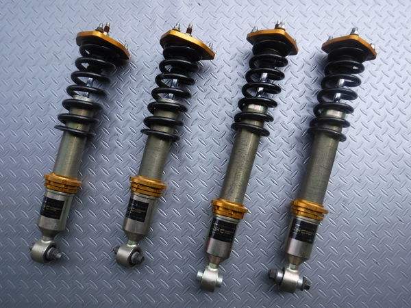 jzs171、jzx110、アルテッツァ　車高調 車 jzs171、jzx110、アルテッツァ 車高調