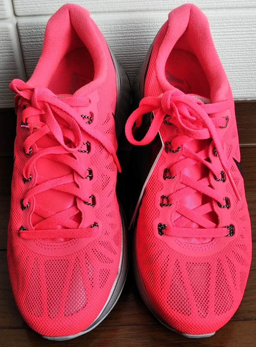 定価円 Nike ナイキ ルナグライド6フラッシュ 23 5cm コーラルピンク スニーカー マラソンジョギング 軽量 珊瑚色 23 5cm 売買されたオークション情報 Yahooの商品情報をアーカイブ公開 オークファン Aucfan Com