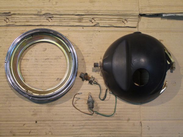 程度良好!! CB750four? 純正 ヘッドライト リム CB750K おまけ付 s