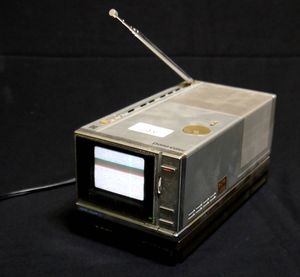 ナショナル カラーテレビのYahoo!オークション(旧ヤフオク!)の相場