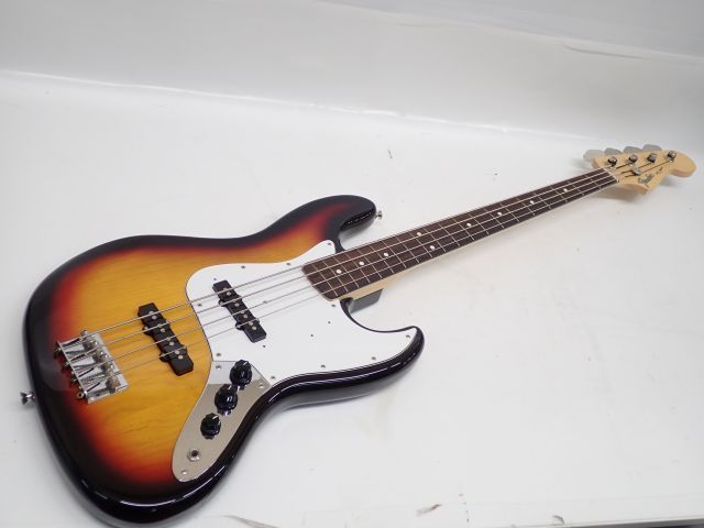 全国無料，新作登場 Fender Japan フェンダー エレキベース ジャズベース JB-53 &cap; 59599-1(フェンダー)｜売買されたオークション情報、yahooの商品情報をアーカイブ公開 - オークファン フェンダー